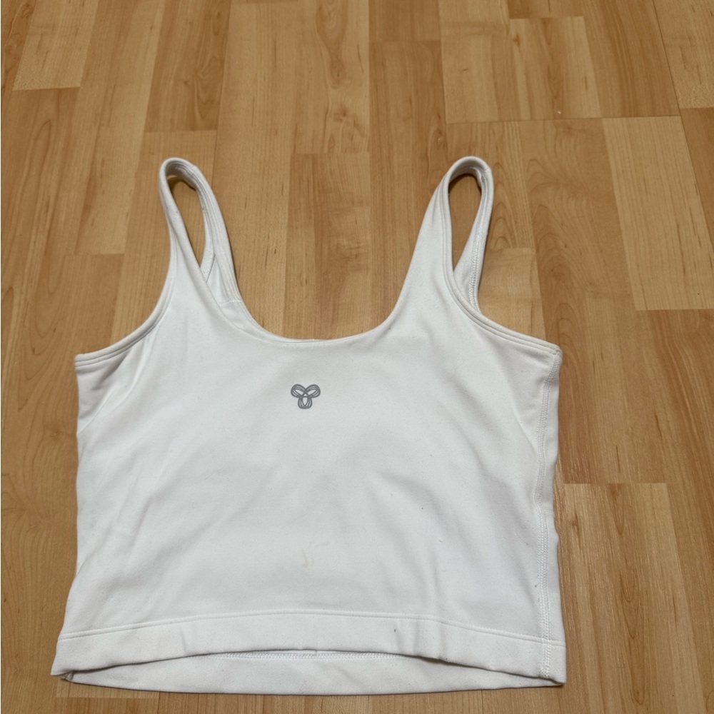 Aritzia TNA tank